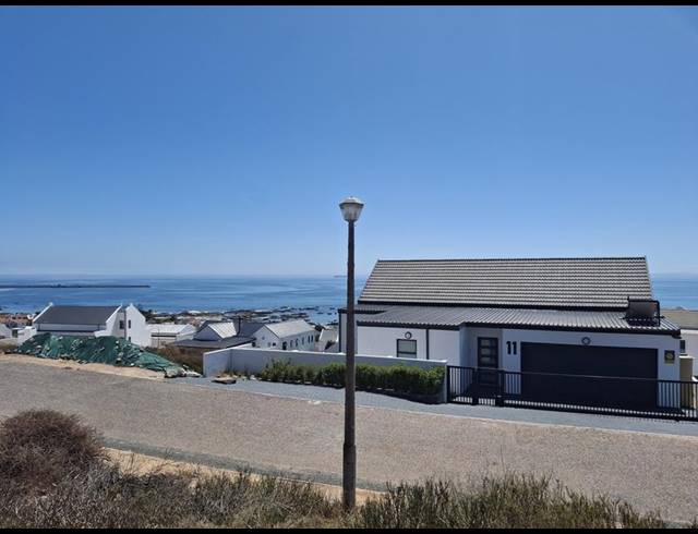 LAND FOR SALE IN BRITANNICA HEIGHTS